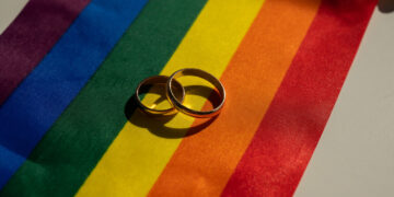 Папа Франциск дозволив благословляти одностатеві пари