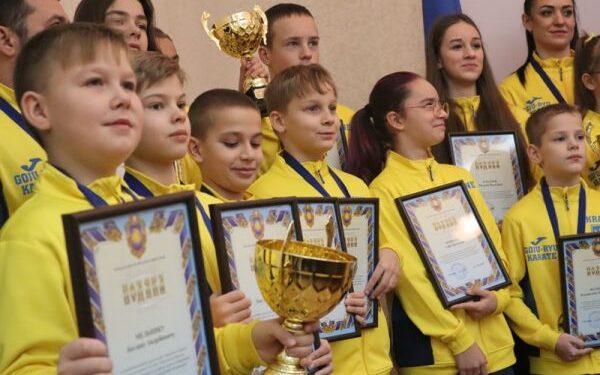 Переможців чемпіонату Європи з годзю-рю карате відзначили на Черкащині — Новости Черкасс