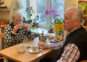 Подружжя Лобанових із Запоріжжя повернулося до рідного будинку після його відбудови | Новости Запорожья