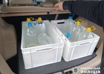 Поліцейські зупинили водія-порушника, який у Land Rover ховав підакцизну продукцію — Новини Черкащіни