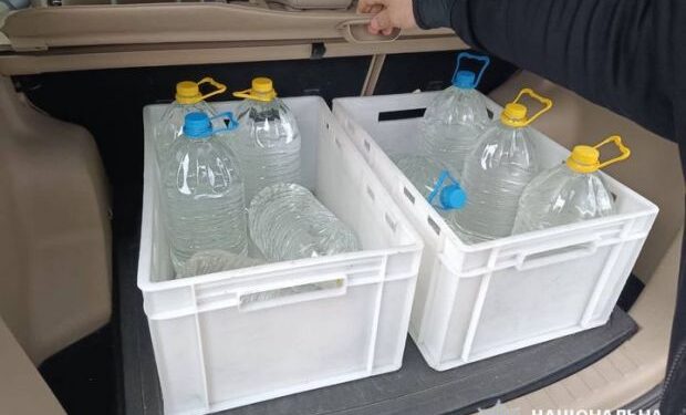 Поліцейські зупинили водія-порушника, який у Land Rover ховав підакцизну продукцію — Новини Черкащіни