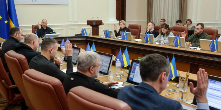 “Попри складні погодні умови та російські атаки, енергосистема України збалансована”, – Денис Шмигаль