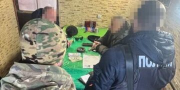 Просив 5 тисяч доларів: на Черкащині адвокат організував схему виїзду для “ухилянтів”