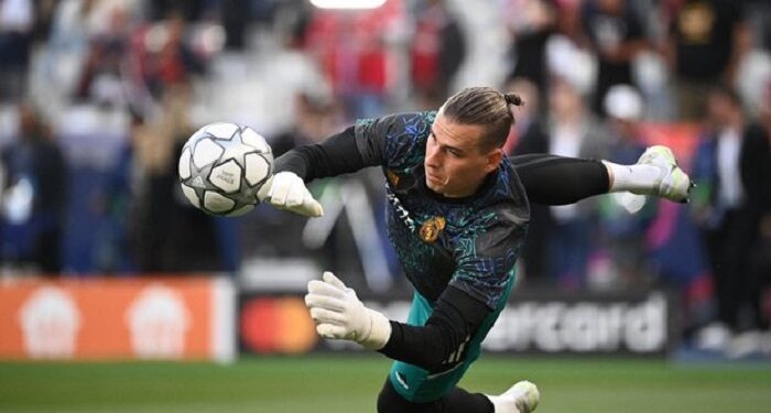 Сабо считает, что Анчелотти слишком много болтает