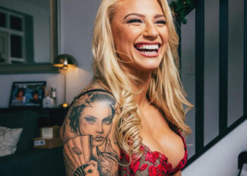 Секс-символ бокс предсказала исход боя Усик – Фьюри – Спорт ):Бокс