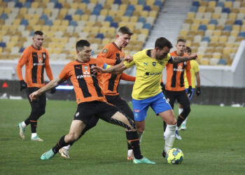 «Шахтар» перемагає «Металіст 1925»