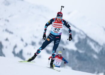 Тарьей Бе выиграл спринтерскую гонку на этапе КМ в Хохфильцене | Биатлон |