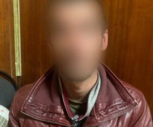 У Миколаєві поліцейські затримали чоловіка за нанесення тяжких тілесних ушкоджень товаришу » Миколаївський Оглядач