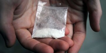 У Жашкові чоловік торгував наркотиками, які дозволяв вживати у своєму помешканні