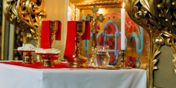 Українці стали менше довіряти Церкві — опитування