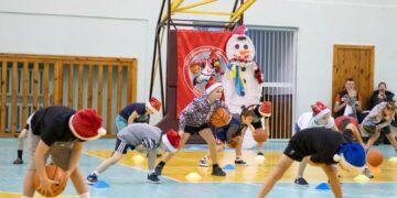 В регіонах України пройшли традиційні баскетбольні різдвяні фестивалі та естафети – Федерація баскетболу України