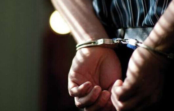 В Умані чоловік із своїм спільником пограбував літню жінку в її будинку