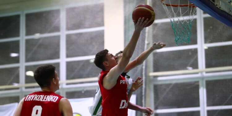 Вища ліга: Прометей обіграв СумДУ, результативний матч Самбора та Селф Мейда – Федерація баскетболу України