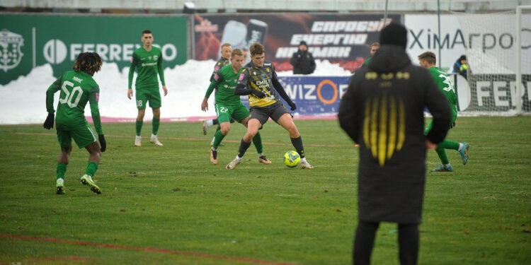 «Ворскла» досягає нічиєї в грі з «Рухом»