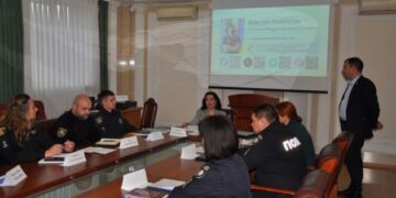 Запобігання домашньому насильству: черкаські правоохоронці взяли участь у координаційній нараді  — Новини Черкащіни