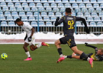 «Зоря» і «Рух» також без голів