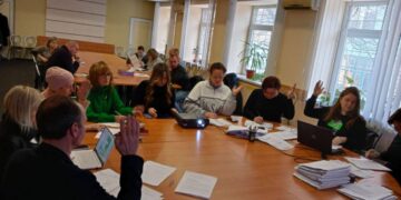 У Запоріжжі продовжують виплати тим, чиє житло постраждало | Новини Запоріжжя