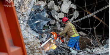 Як діяти, якщо ви опинилися під завалами | Новини Київ
