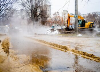 Аварія на тепломережі сталася в Полтаві- ПОЛТАВА СЬОГОДНІ