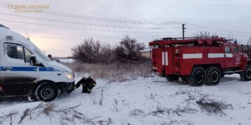 Рятувальники Запоріжжя допомогли врятуватися від снігового полону водіям 7 авто | Новини Запоріжжя