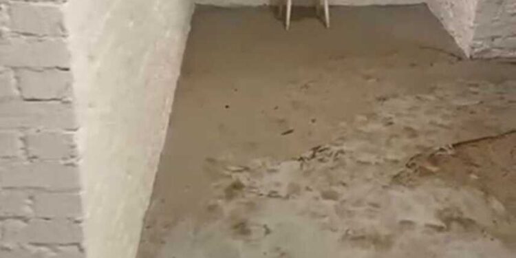 У Києві підтопило укриття через засмічену каналізацію | Новини Київ