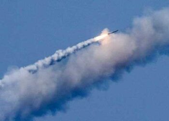 Під час обстрілів Києва одна зі збитих ракет впала у Дніпро | Новини Київ