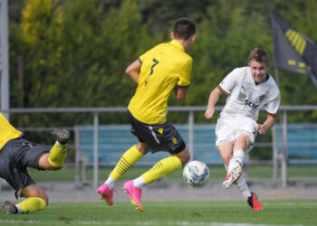 Безпрограшний серіал юнаків «Руху» перервав лише «Шахтар»