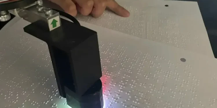 Вчені розробили датчик, який розпізнає шрифт Брайля вдвічі швидше, ніж люди — ТЕХНОЛОГИИ