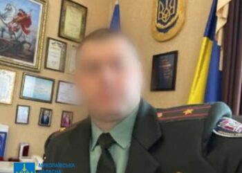 Екскерівник колонії перевозив арештантів з Миколаївщини на окуповану територію