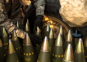 Франція постачатиме понад три тисячі артилерійських снарядів Україні щомісяця: деталі – Экономика
