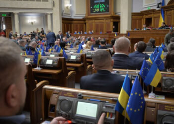 Мешканці заходу висловились щодо поновлення трансляцій Ради та присутності журналістів на засіданнях під час воєнного стану