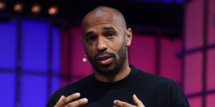 Може зробити карʼєру коміка: Тьєррі Анрі потужно пожартував над фанами Тоттенхема | Єврокубки