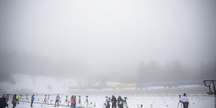 Мужской спринт в Оберхофе на этапе КМ перенесен | Биатлон |