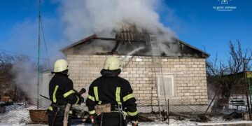 На Черкащині горіли два будинки