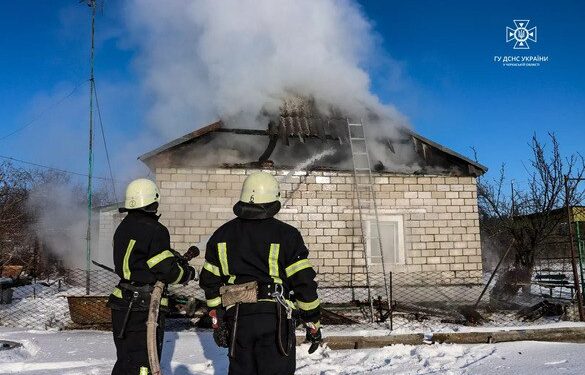 На Черкащині горіли два будинки