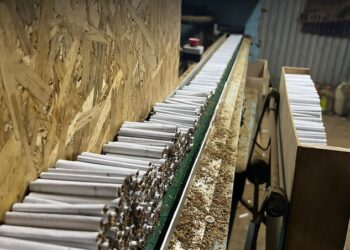 На Одещині викрили підпільний цигарковий завод