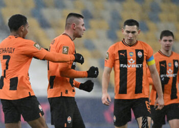 Рекордний переможний серіал належить “Шахтарю”