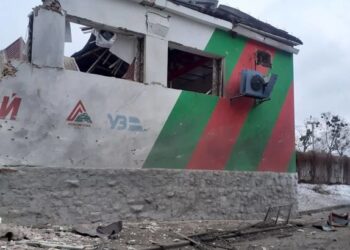 Російські окупанти пошкодили спортивний спорткомплекс у Києві