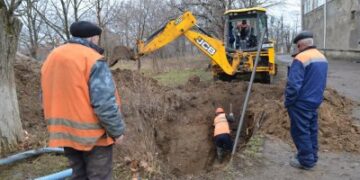 Щодня водоканалівці виконують понад десяток ремонтних та аварійних робіт на водомережі » Миколаївський Оглядач