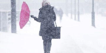 Штормове попередження у Житомирі та області. Перший рівень небезпеки | Журнал Житомира