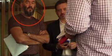 Суд поновив на посаді нападника на журналістів “Схем” із державного “Укрексімбанку”