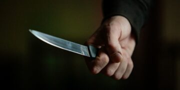 Тальнівчанин напав із ножем на двох знайомих: один із них помер на місці