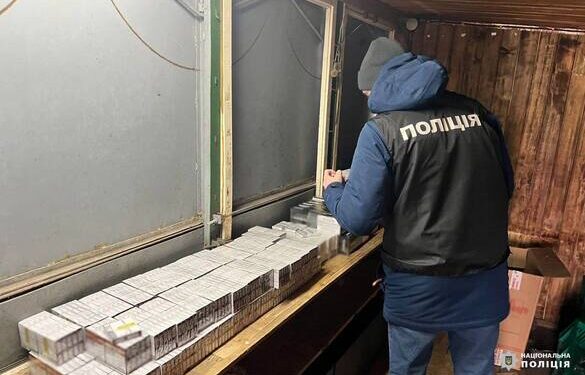 У Кам’янці викрили подружжя, яке продавало в інтернеті понад 2000 підакцизних цигарок