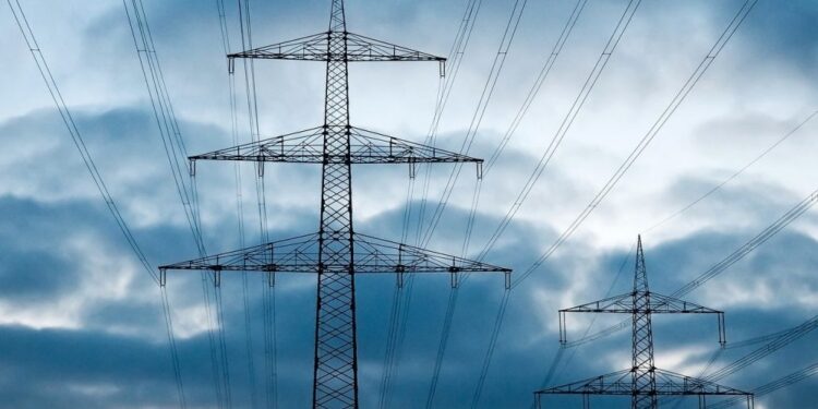 У Кропивницькому районі вкрали 2 тисячі метрів ліній електропередач |  – Новини Кропивницького і Кіровоградщини