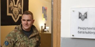 У Львові відкрили перший в Україні рекрутинговий центр батальйону “Вовки Да Вінчі”
