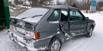 У Пліщині не змогли розминутись два автомобіля: троє осіб травмовано —Хмельнитчина