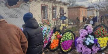 У Смілі поховали жінку, яка загинула від влучання ворожої ракети 