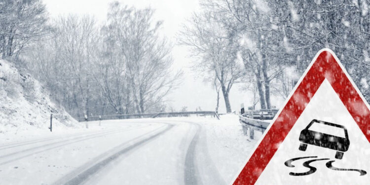 У Житомирській області погіршення погодних умов: на дорогах ожеледиця | Журнал Житомира