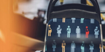 В Івано-Франківську пропонують, аби комунальний транспорт курсував під час тривоги, втім Рада оборони області виступає проти