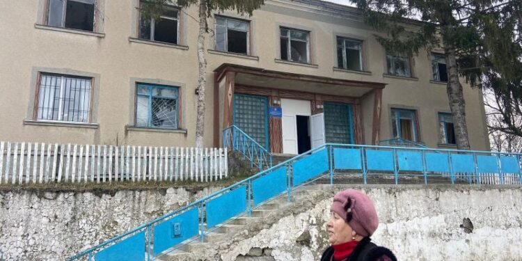 В одній з громад Хмельниччини вибуховою хвилею пошкоджено понад десяток будівель —Хмельнитчина